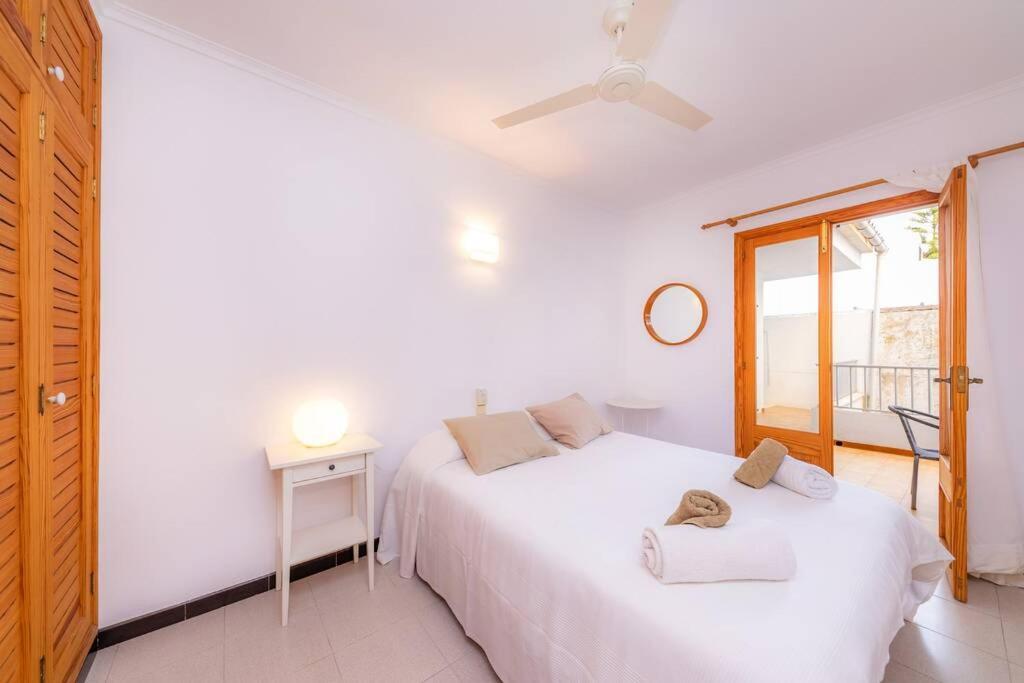 Beach House S'Illot Екстер'єр фото
