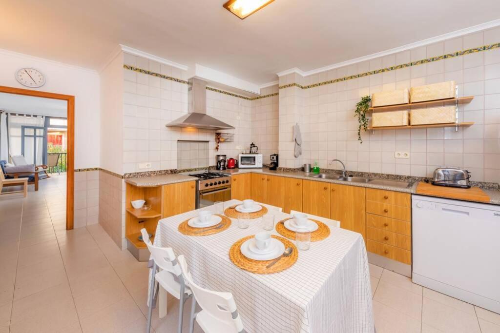 Beach House S'Illot Екстер'єр фото