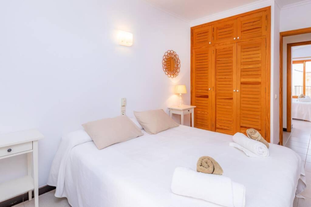 Beach House S'Illot Екстер'єр фото