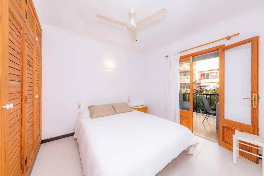 Beach House S'Illot Екстер'єр фото