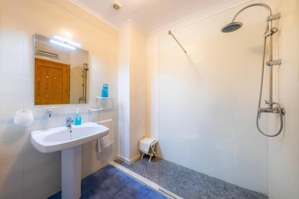 Beach House S'Illot Екстер'єр фото